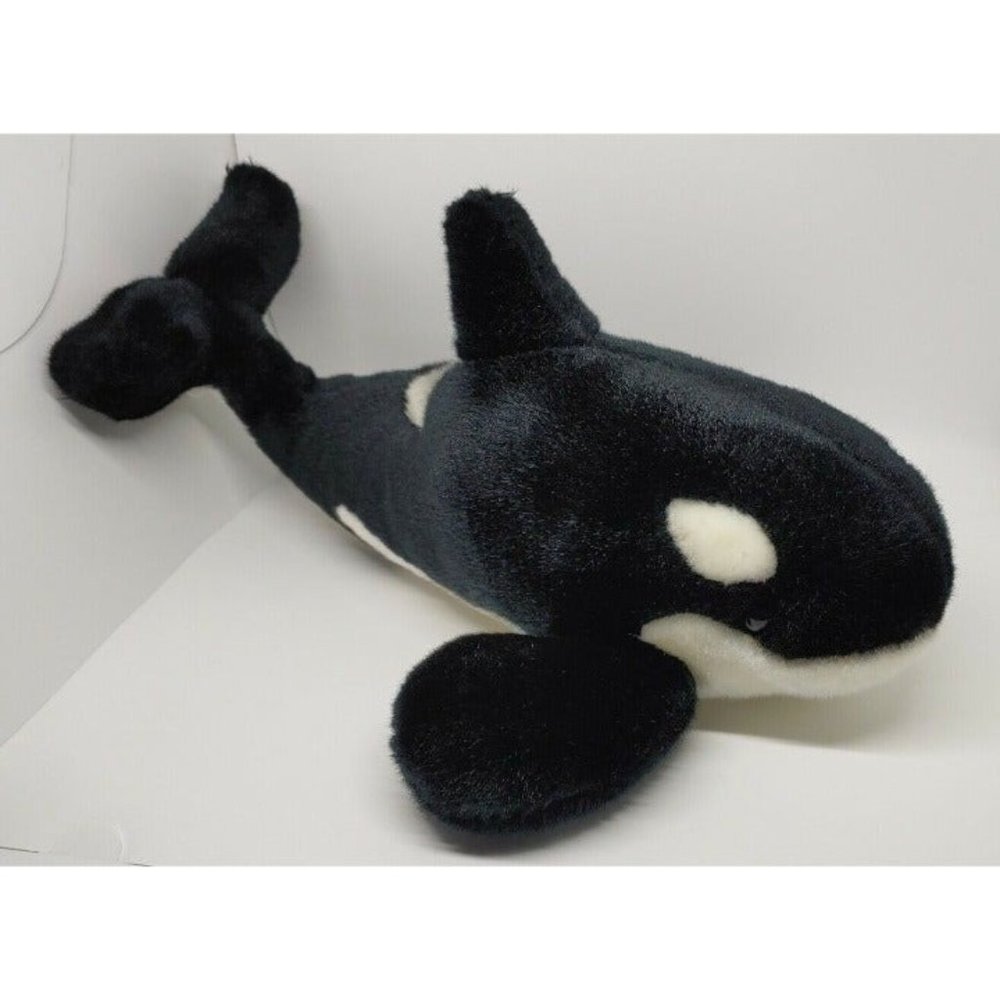 2011 Sea World Shamu Orca Killer Whale 17” Plush Stuffed Animal Toy Marine Ocean